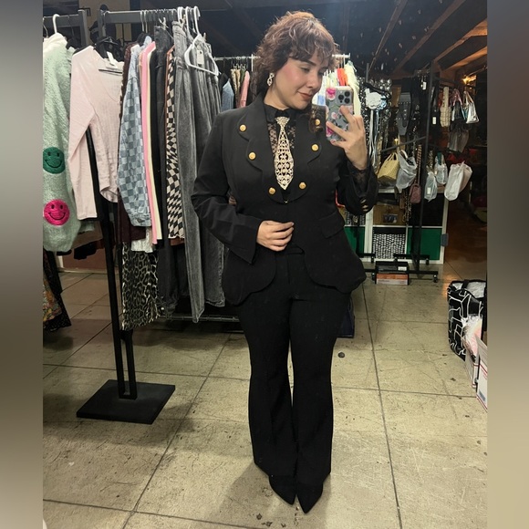 🟠201B. Scalloped Blazer Suit Set - Black - Picture 2 of 10